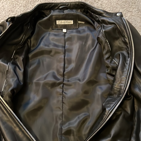 Black genuine leather Calvin Klein jacket. Immaculate condition  size L - Picture 5 of 5